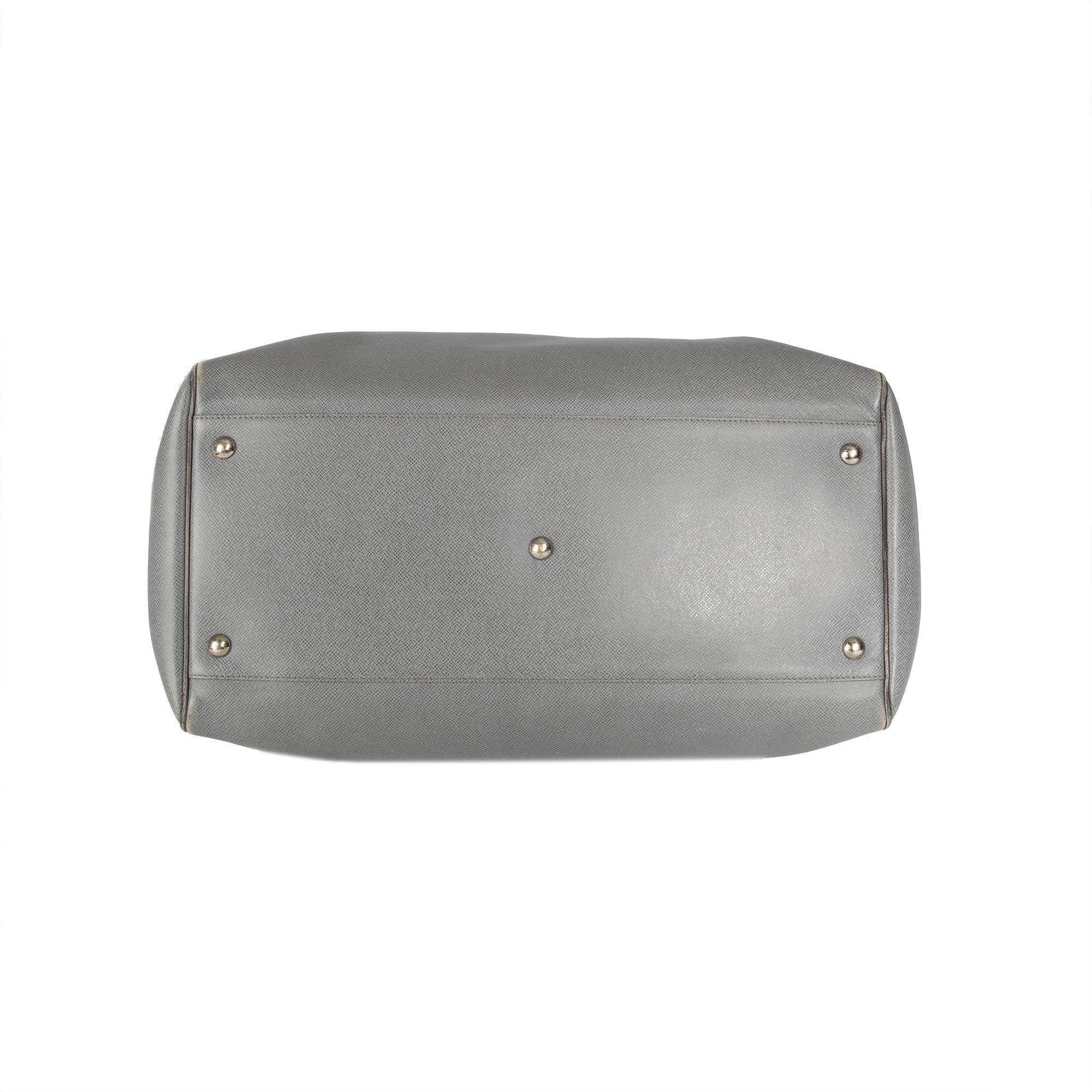 Louis Vuitton Taiga Neo Kendall Weekender Bag