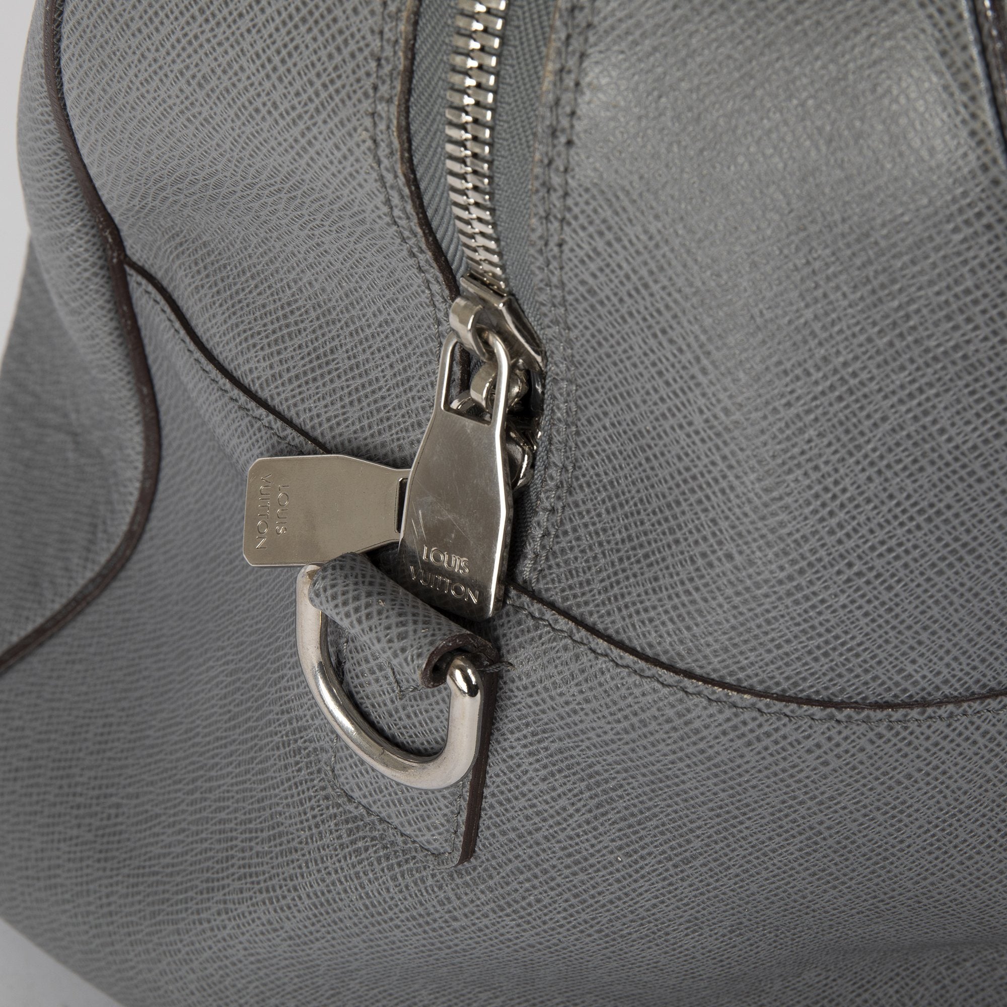 Louis Vuitton Taiga Neo Kendall Weekender Bag