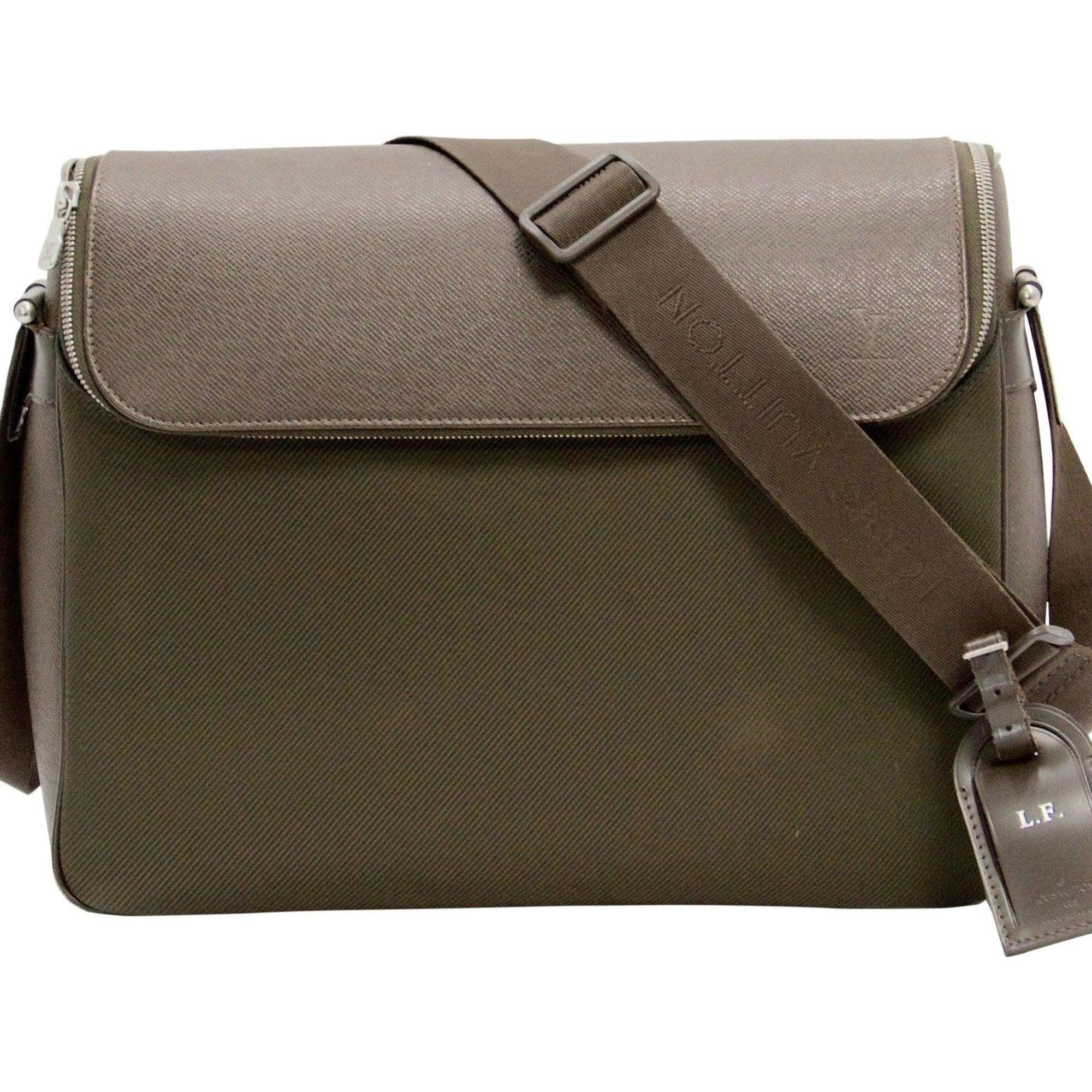 Louis Vuitton Taiga Taimyr Bag