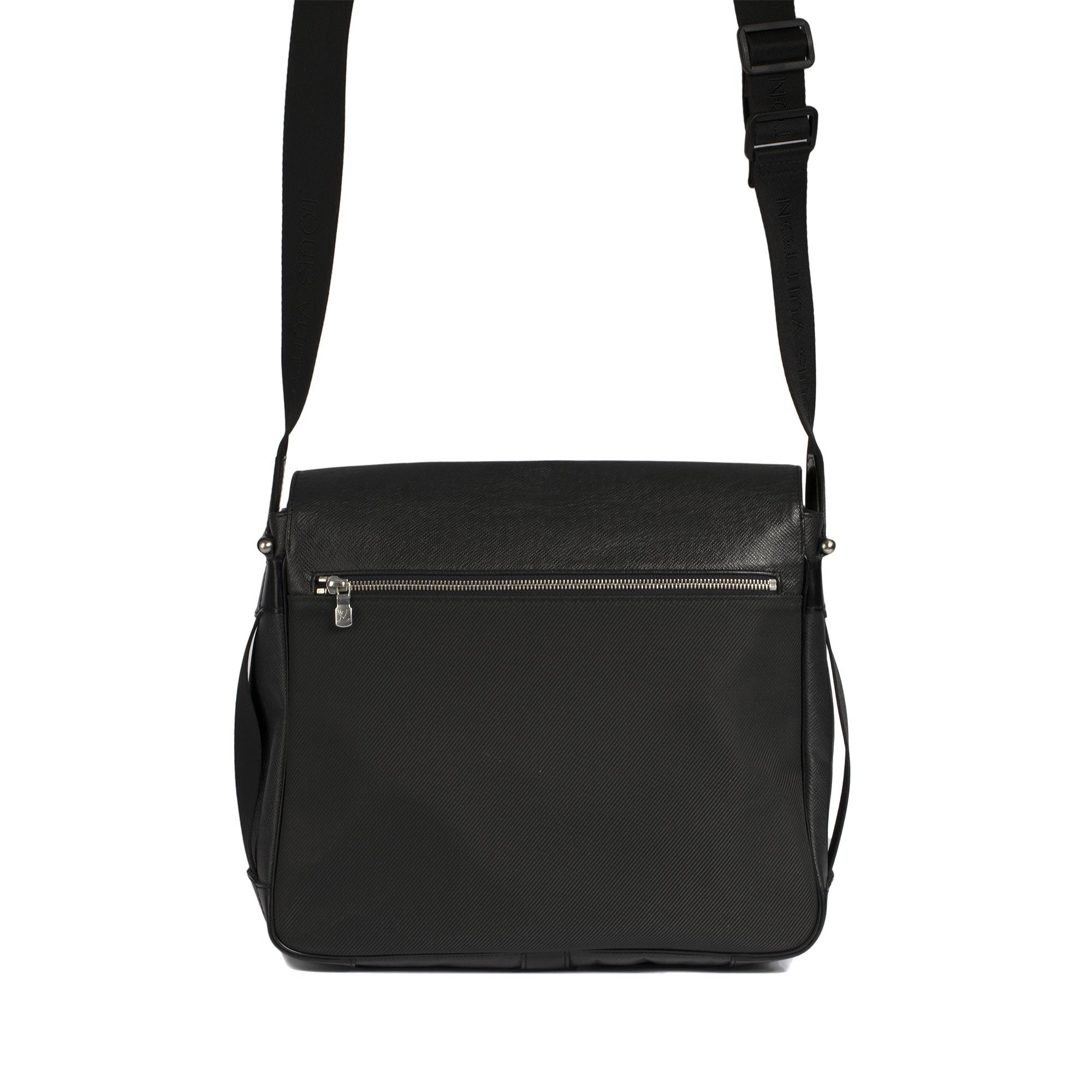 Louis Vuitton Taiga Viktor Messenger Bag