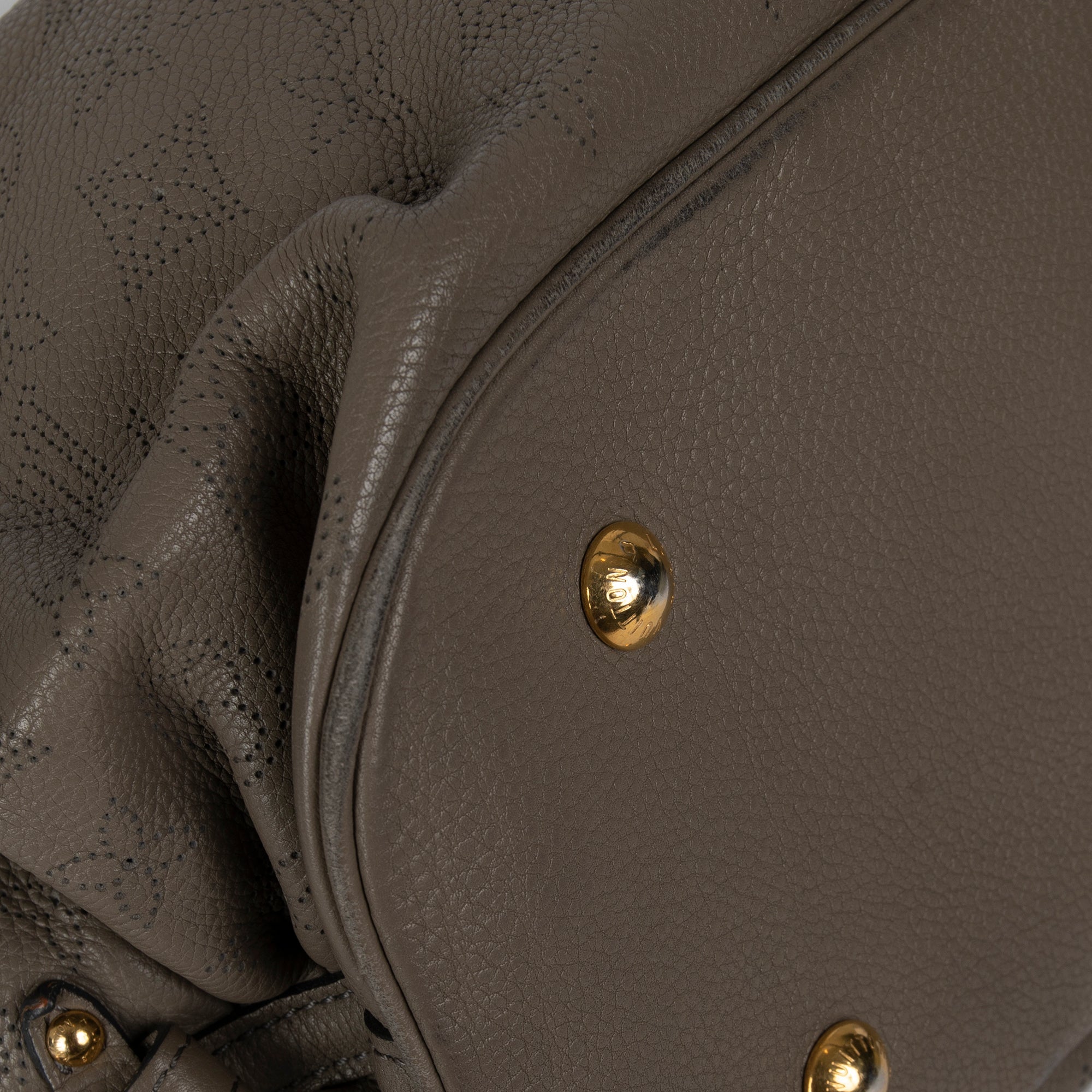 Louis Vuitton Taupe Mahina L Hobo