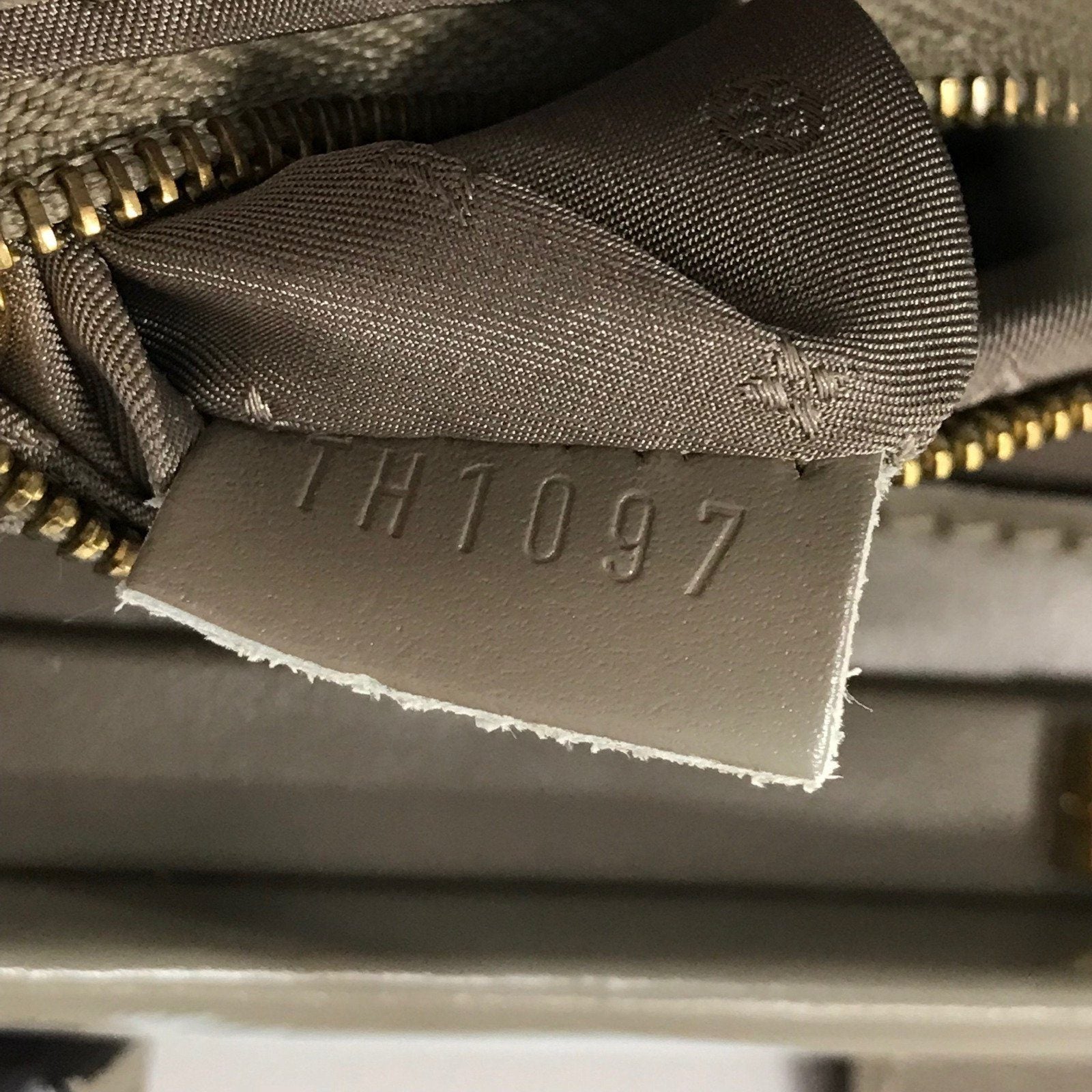 Louis Vuitton Taupe Suhali L'ingenieux PM