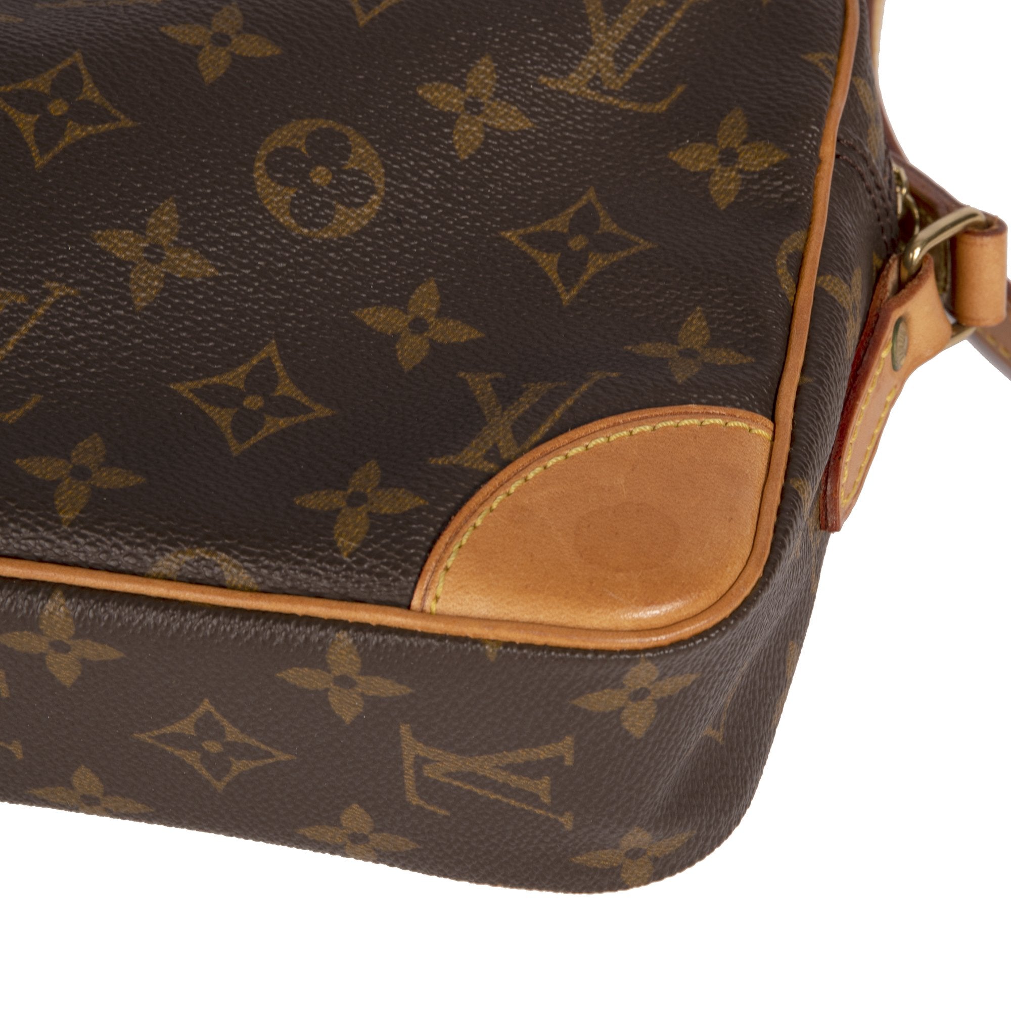 Louis Vuitton Vintage Monogram Trocadero 24