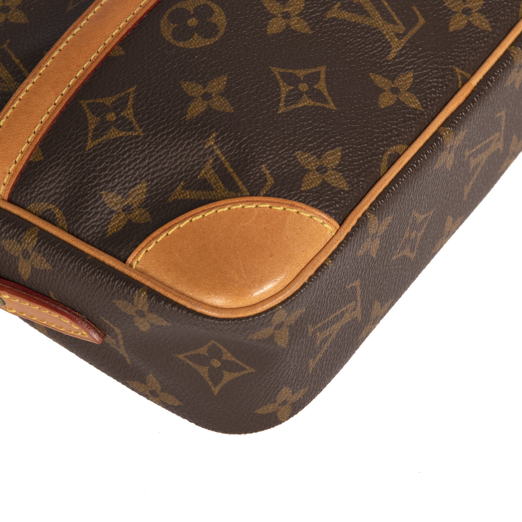 Louis Vuitton Vintage Monogram Trocadero 24