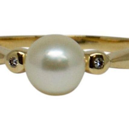 Pearl and Diamond Ring
