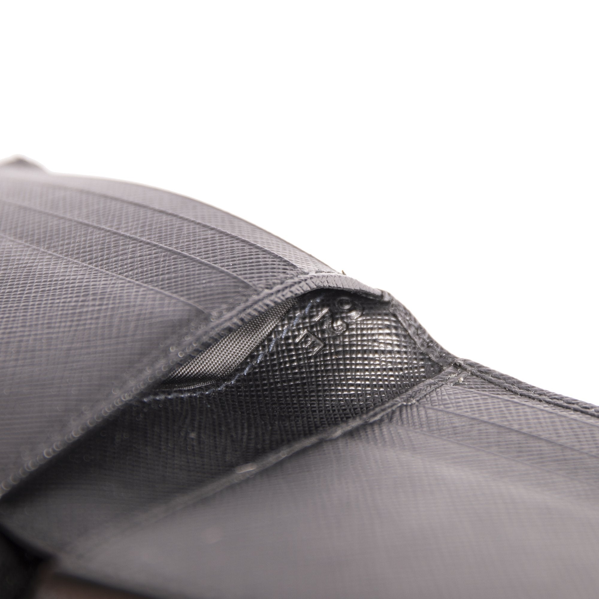 Prada Saffiano Bifold Wallet w/ Box & Authenticity Card