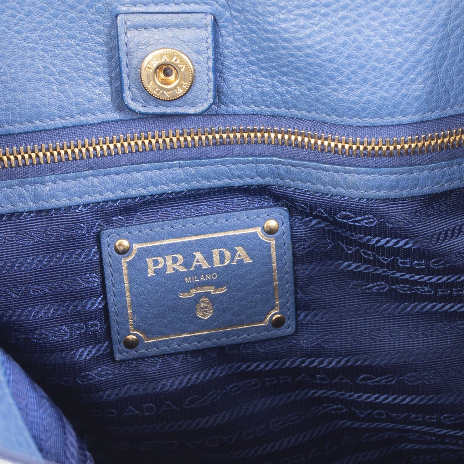 Prada Vitello Daino Hobo