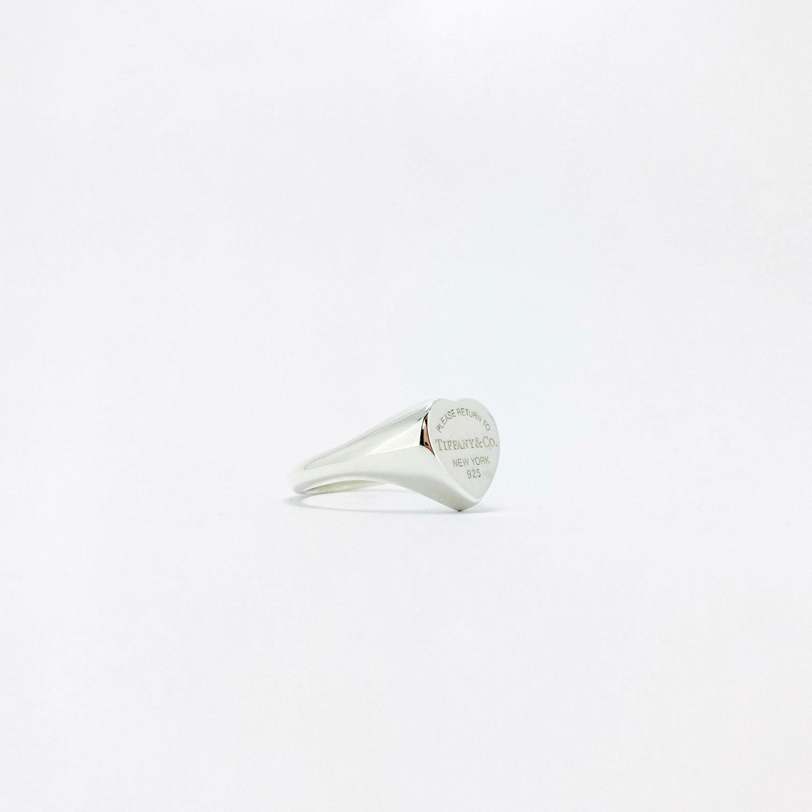 Tiffany & Co Return To Tiffany Heart Signet Ring