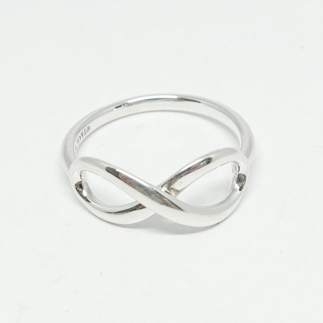 Tiffany & Co. Infinity Ring
