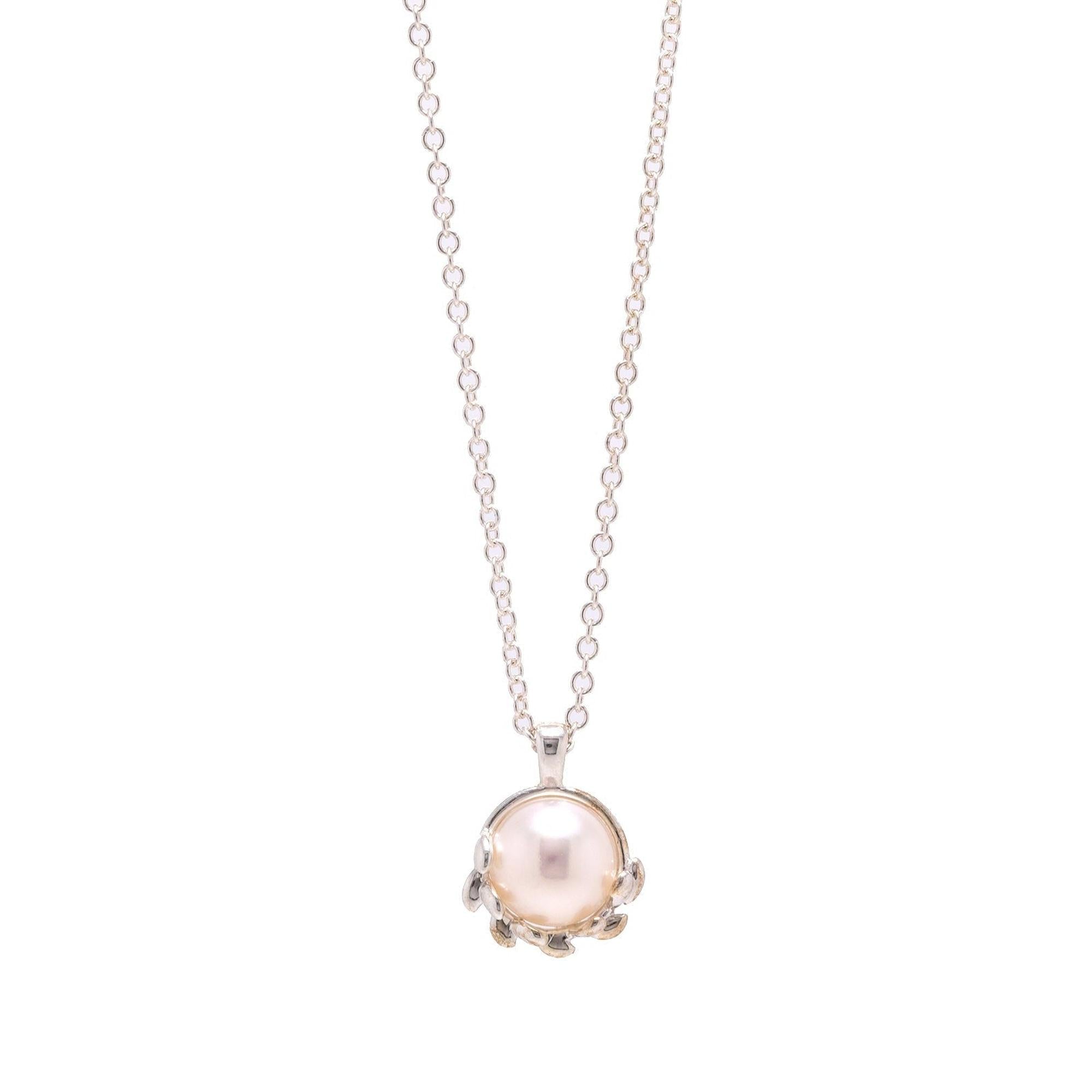 Tiffany & Co. Paloma Picasso Olive Leaf Pearl Pendant Necklace