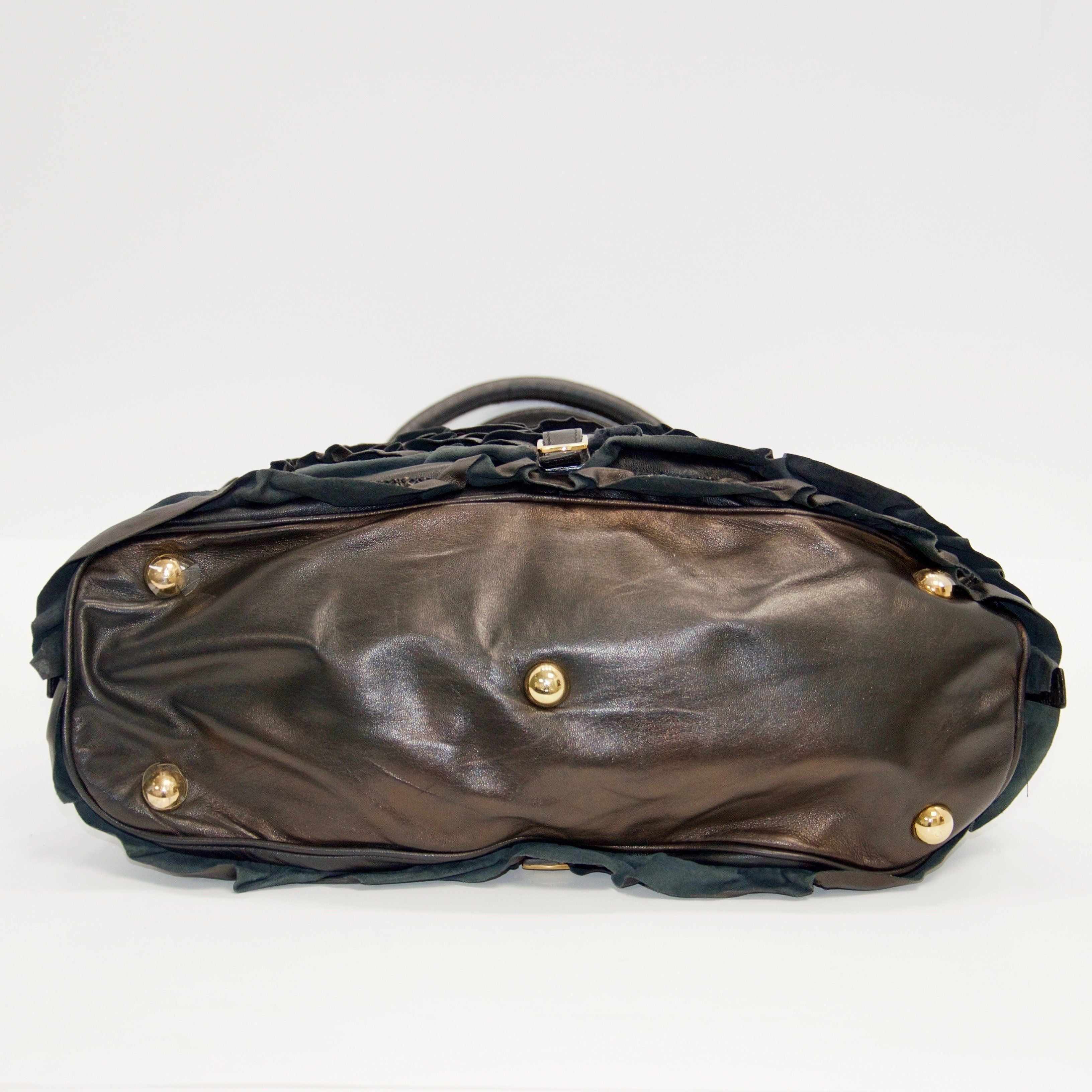 Valentino Garavani Allure Leather Tote