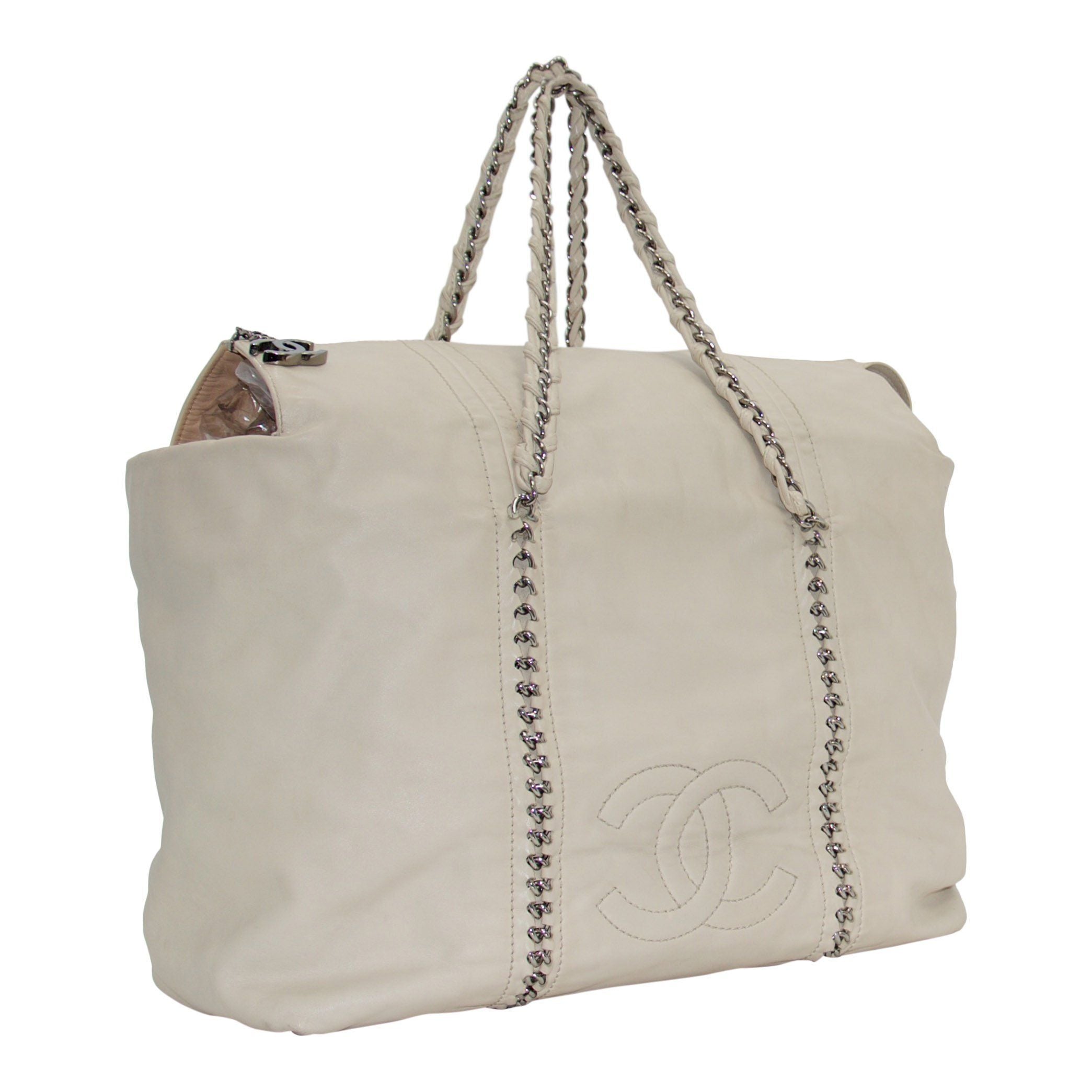 Chanel Luxe Ligne Tote