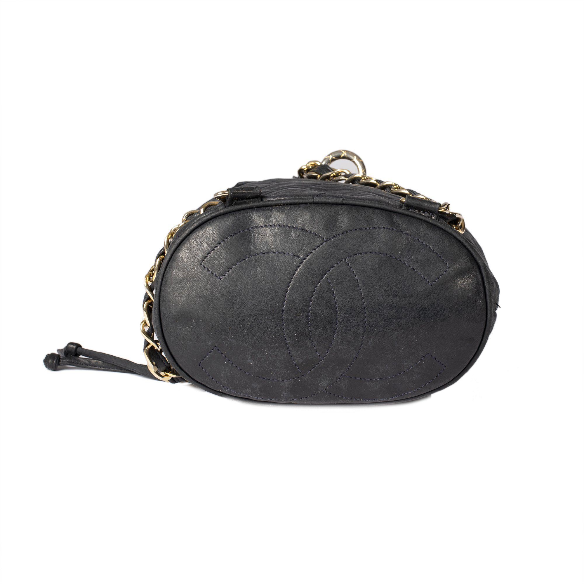 Chanel Vintage CC Pocket Backpack – OLIVER display picture 1