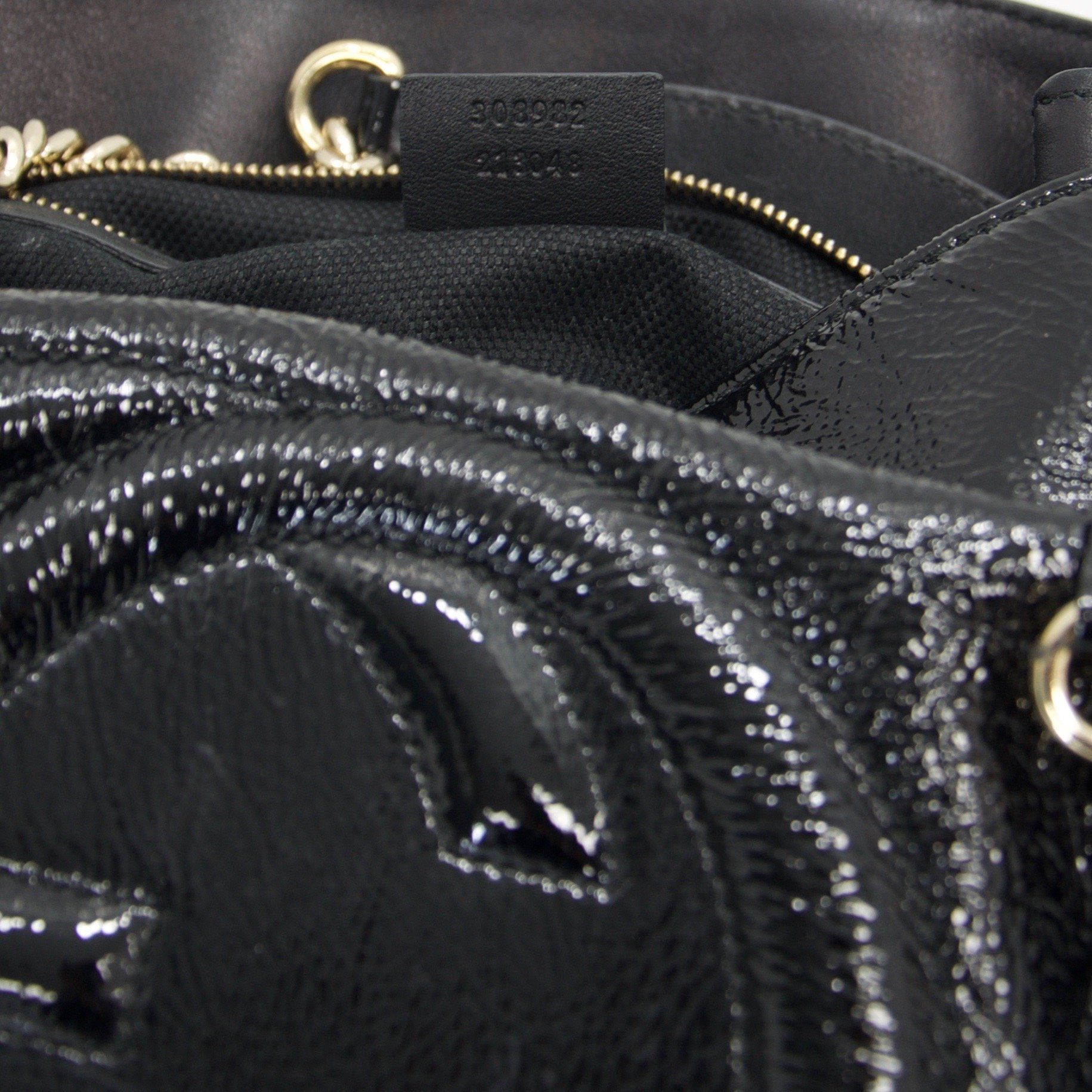Gucci Black Patent Medium Soho Chain Shoulder Bag