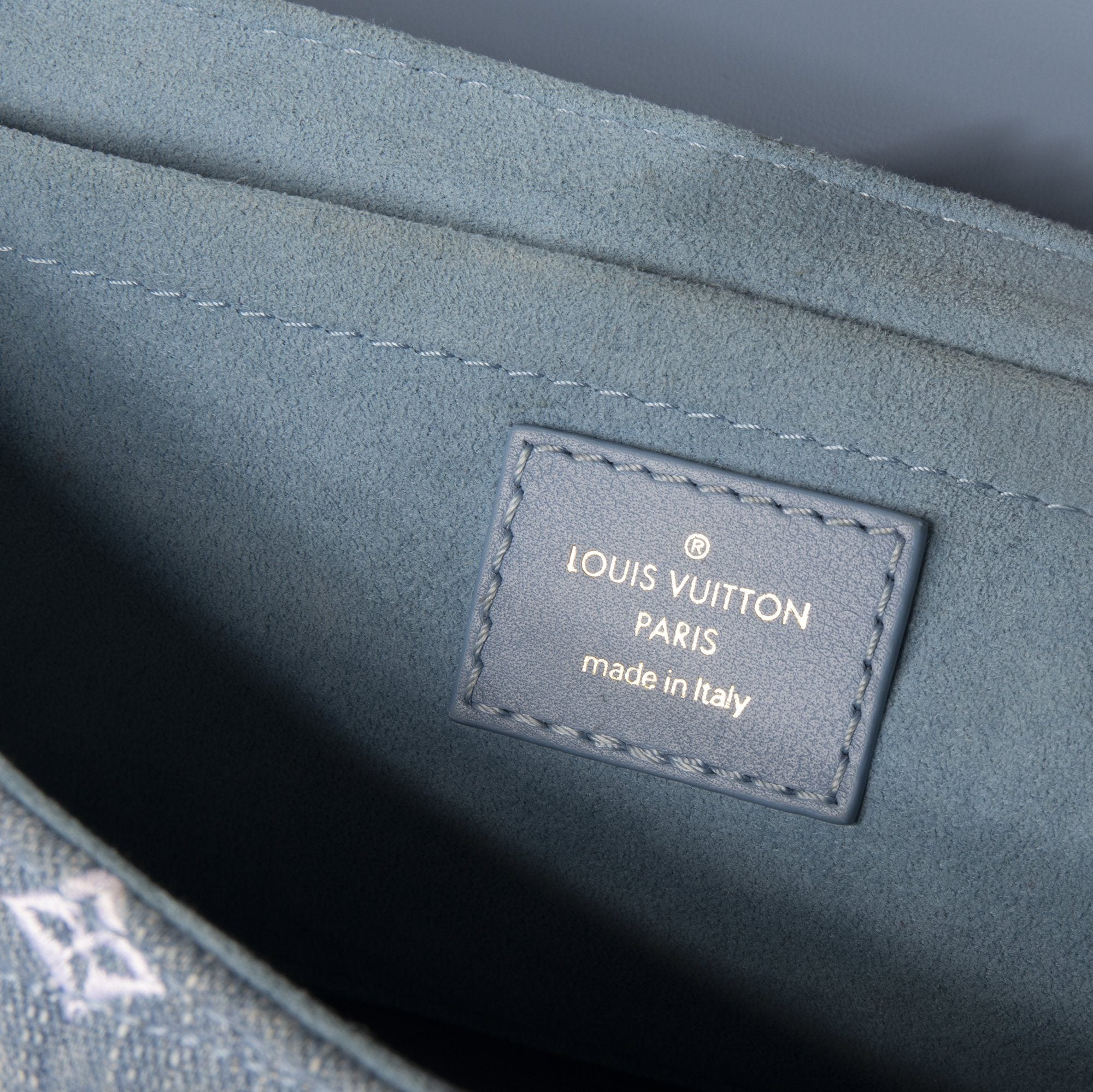 Louis Vuitton 2019 New Wave Chain-Bag MM