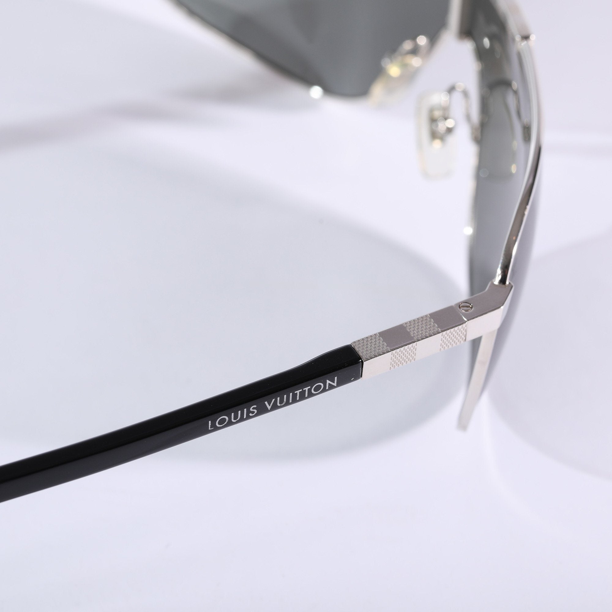 Louis Vuitton Attraction Mask Sunglasses