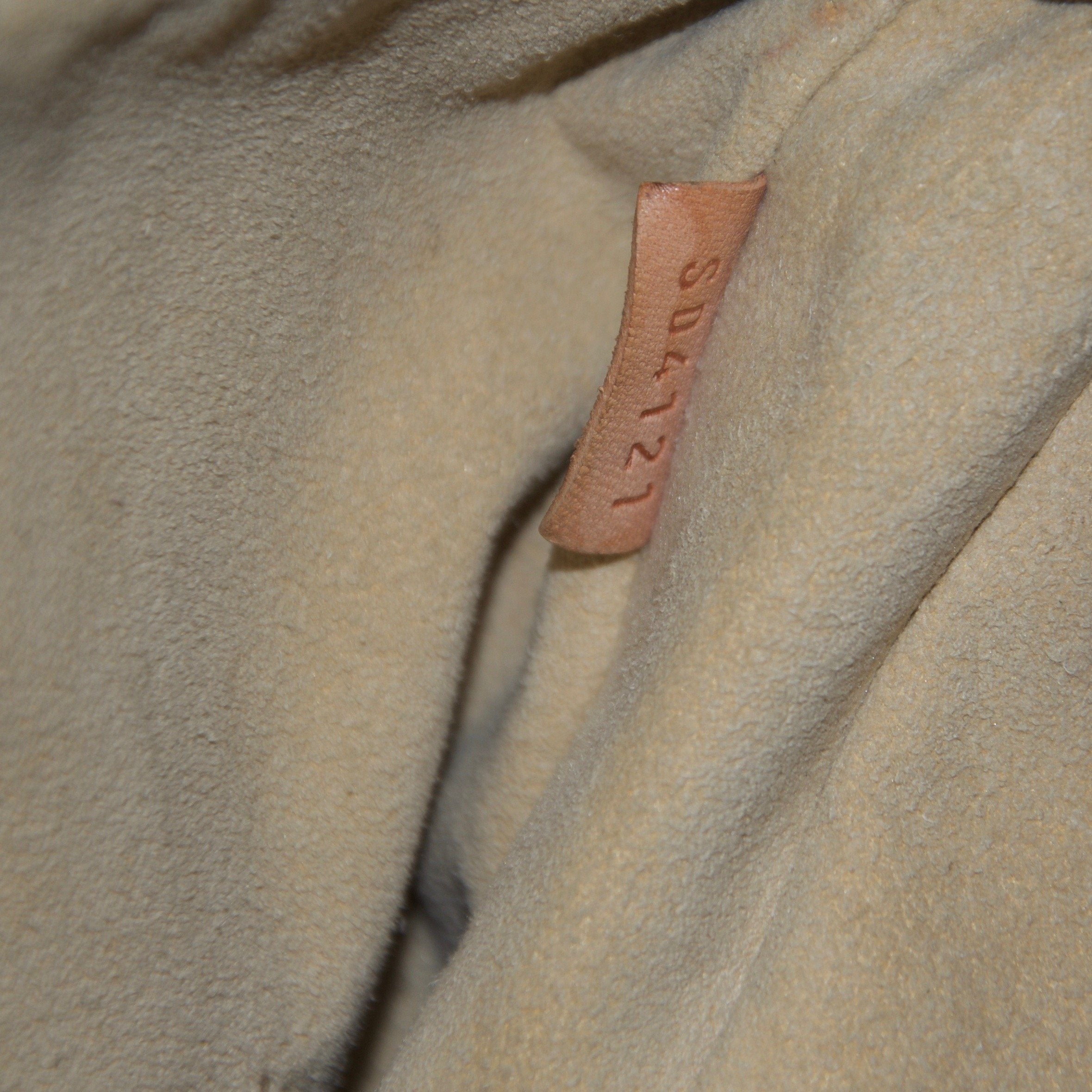 Louis Vuitton Damier Azur Evora MM