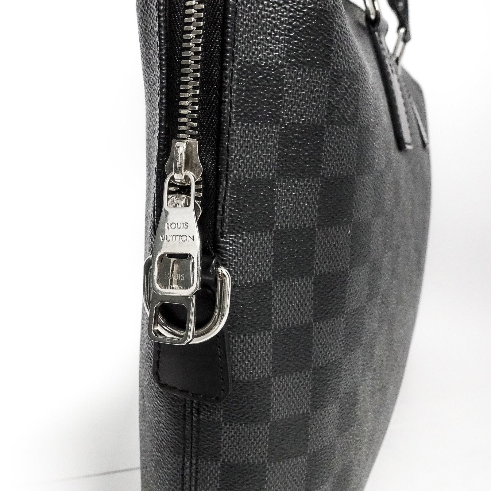 Louis Vuitton Damier Graphite Porte-Documents Jour Bag