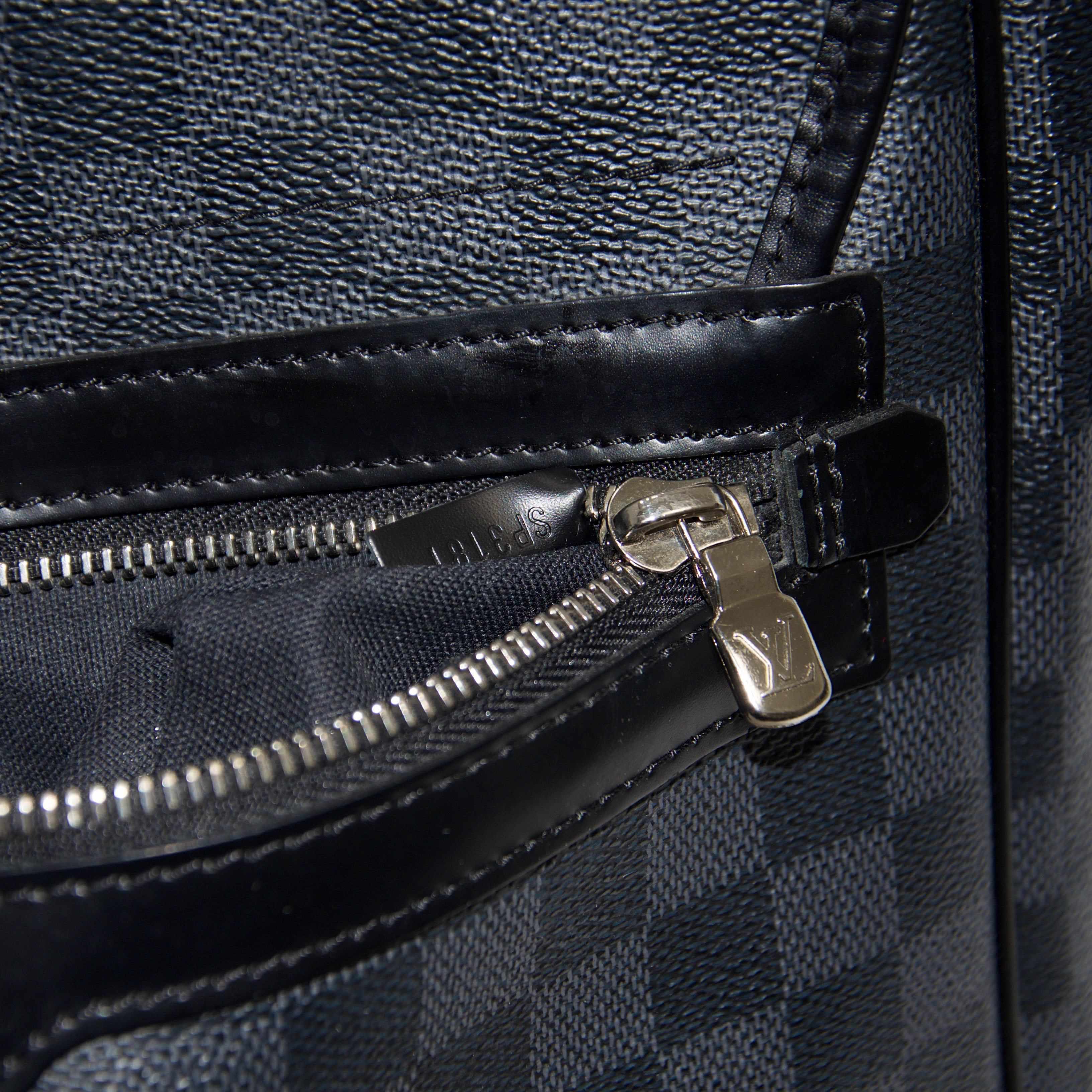 Louis Vuitton Damier Graphite Renzo Messenger Bag