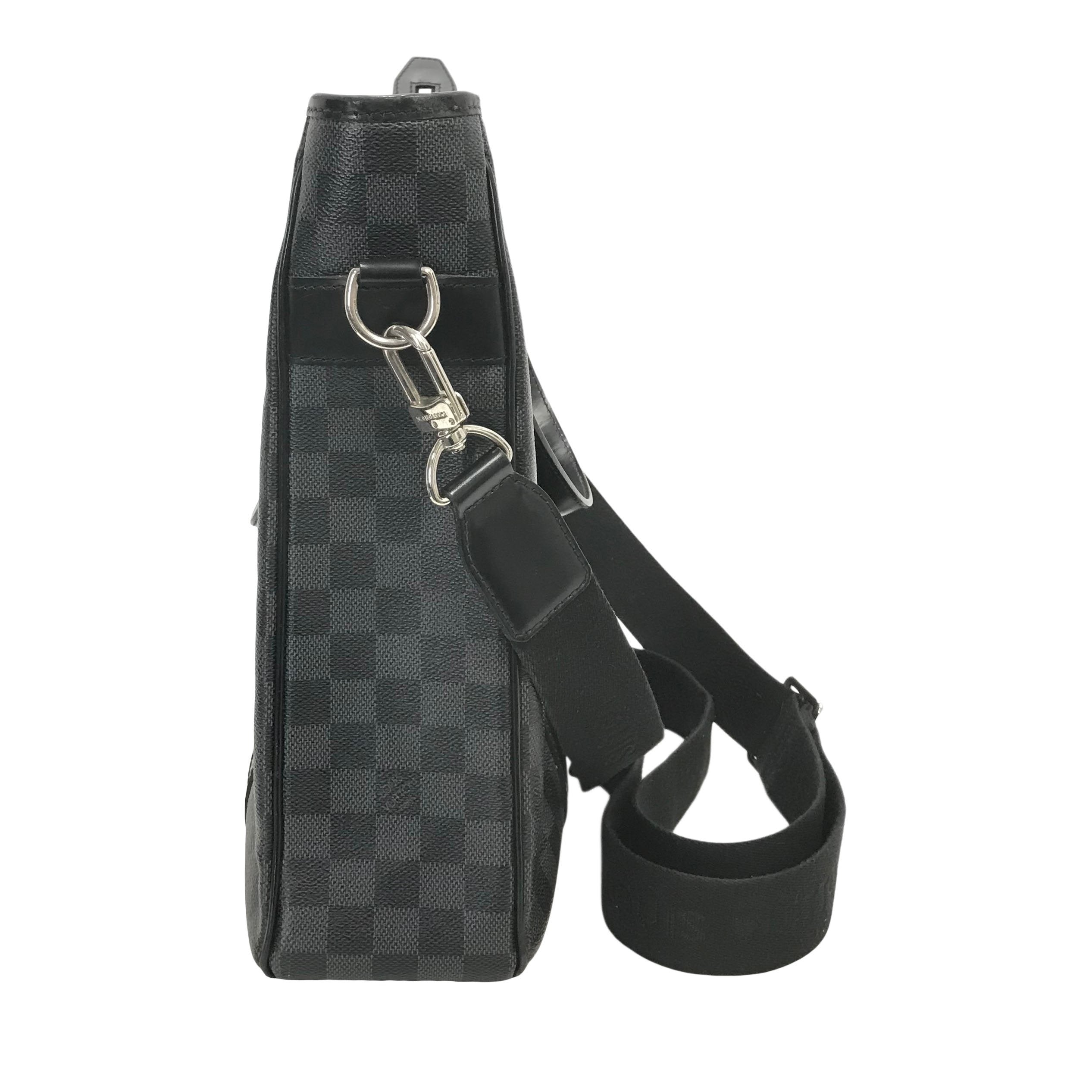 Louis Vuitton Damier Graphite Tadao – OLIVER'S