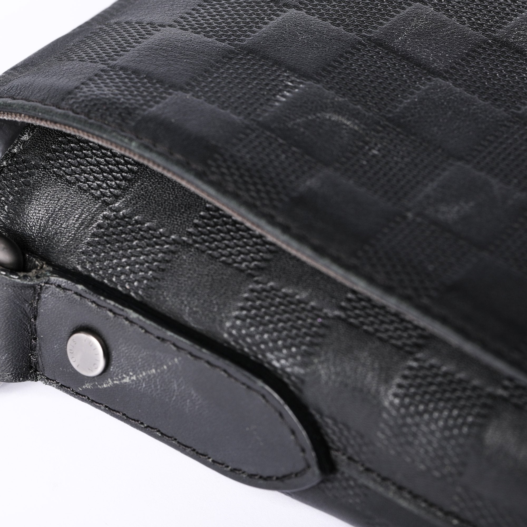 Louis Vuitton Damier Infini District PM