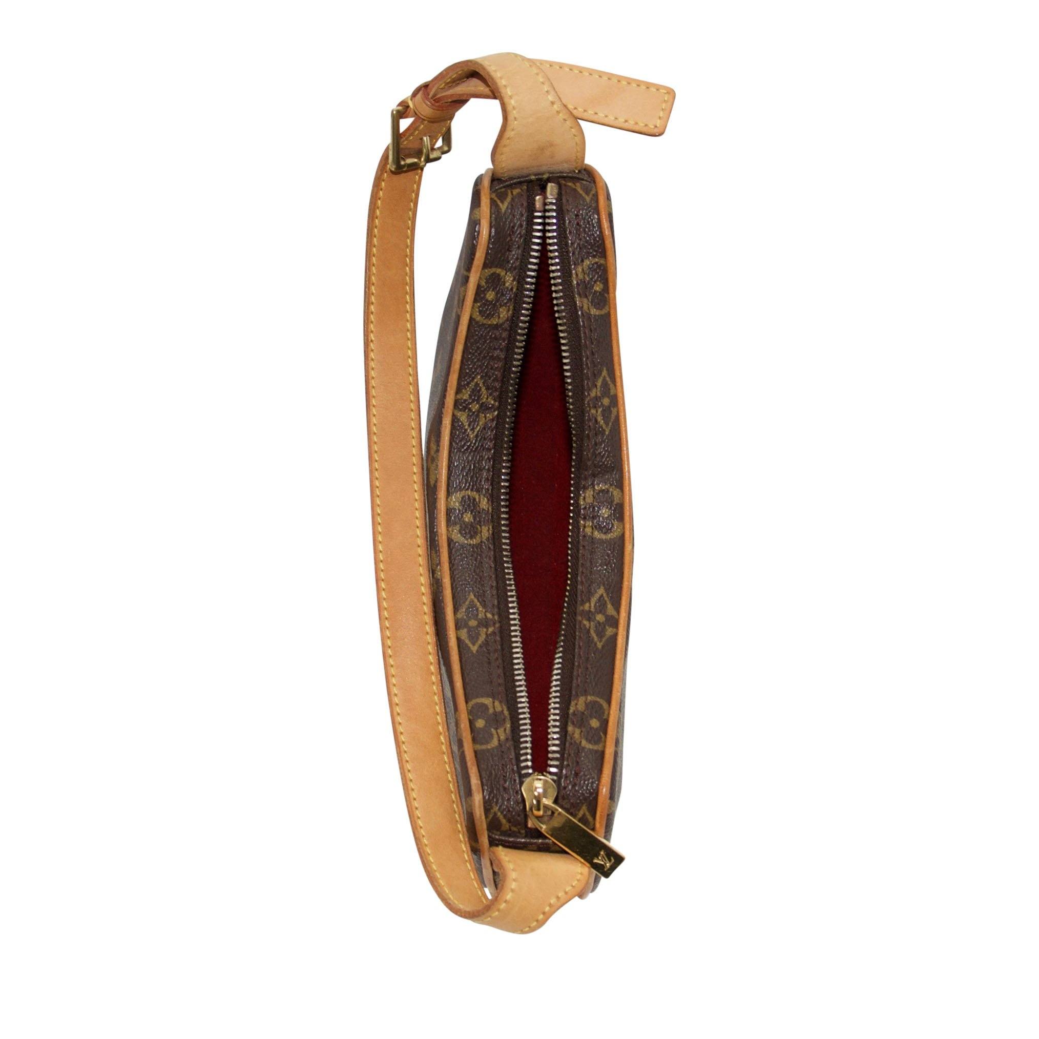 Louis Vuitton Monogram Croissant PM