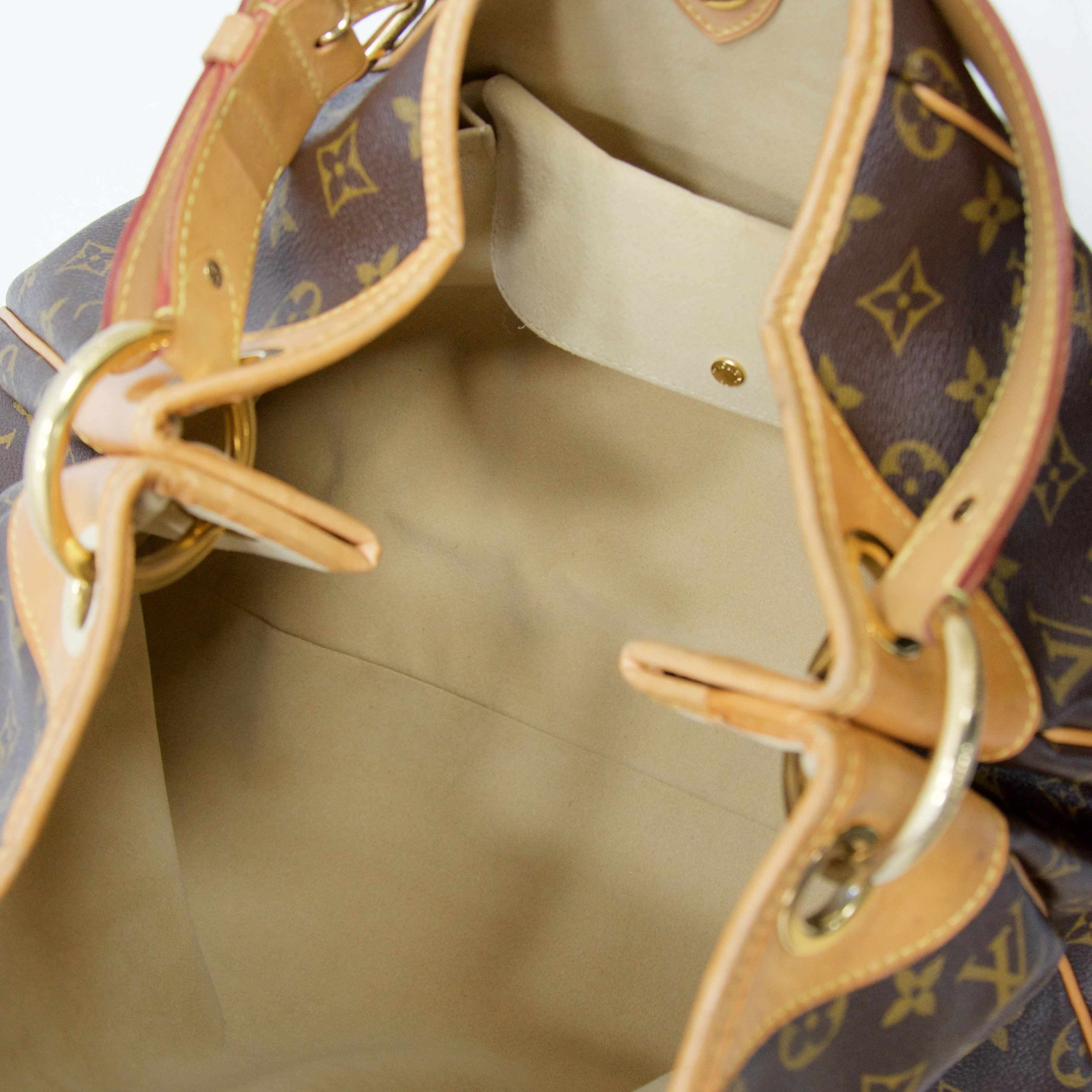 Louis Vuitton Monogram Galleria GM