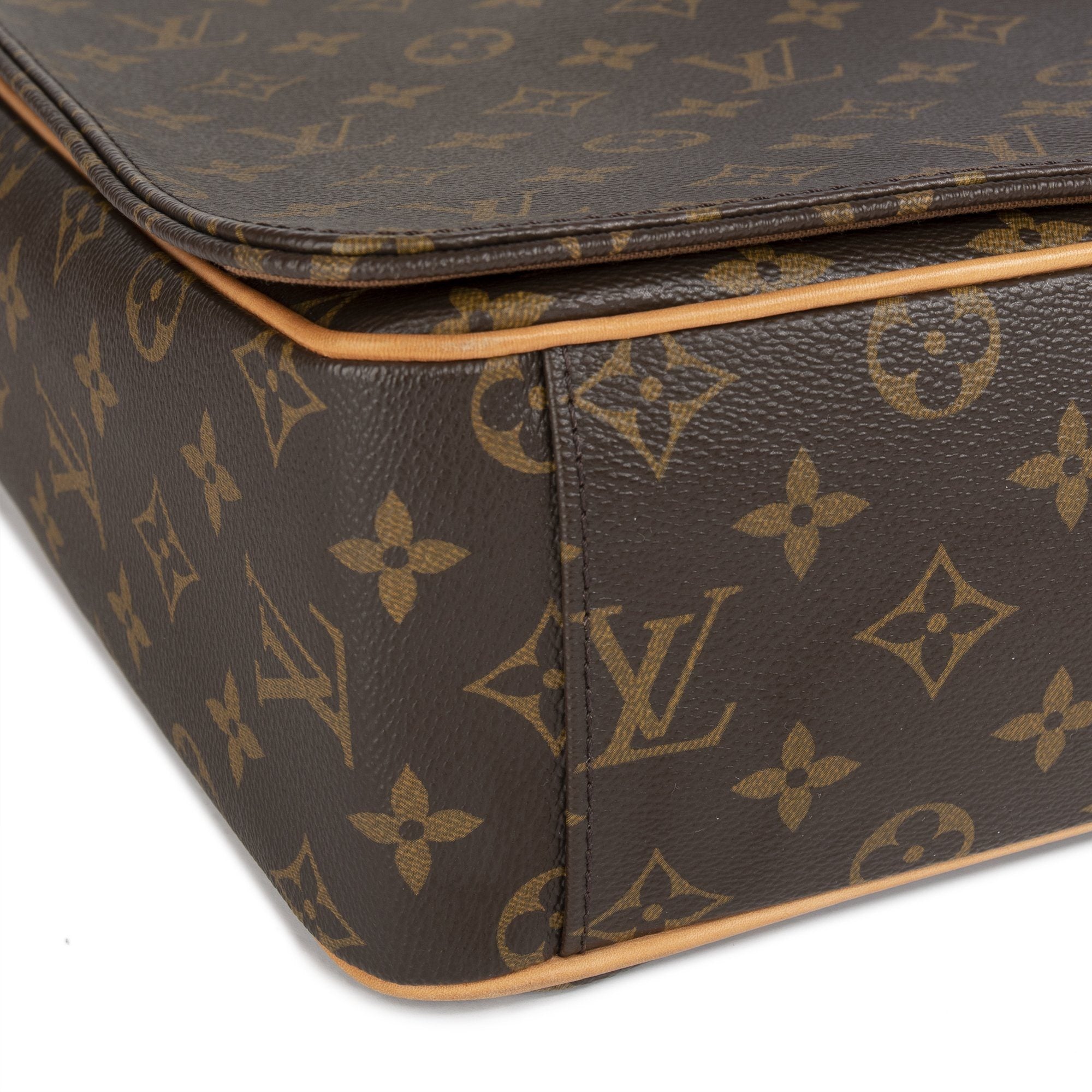 Louis Vuitton Monogram Valmy MM Messenger Bag