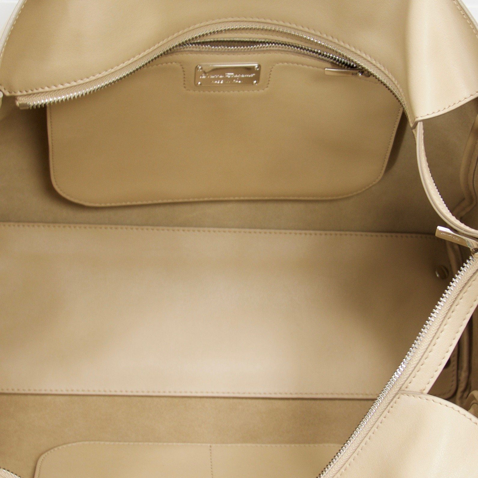 Salvatore Ferragamo Large Norlita Tote